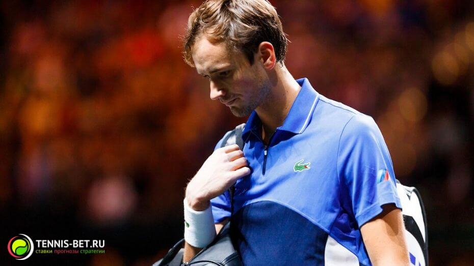 Медведев проиграл в первом круге ATP Роттердам