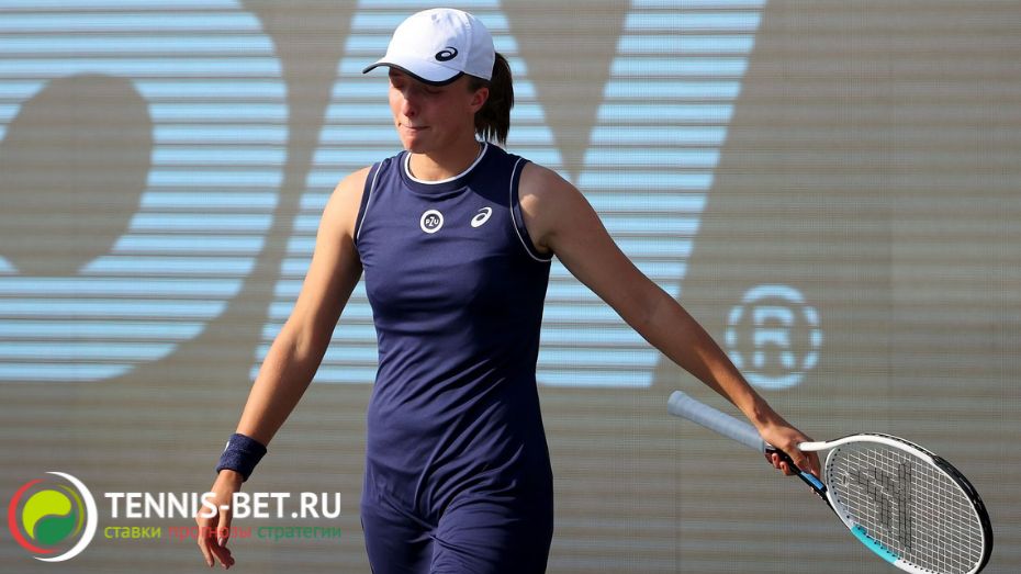 Свёнтек пожелала сил друзьям и близким Мэттью Перри